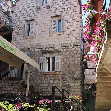 Pinna Hvar * Hvar Town