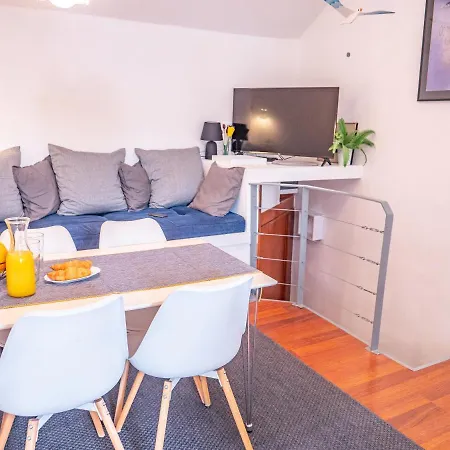 Pinna Hvar Apartment