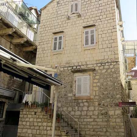 Pinna Hvar