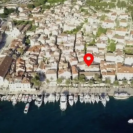Pinna Hvar * Hvar Town